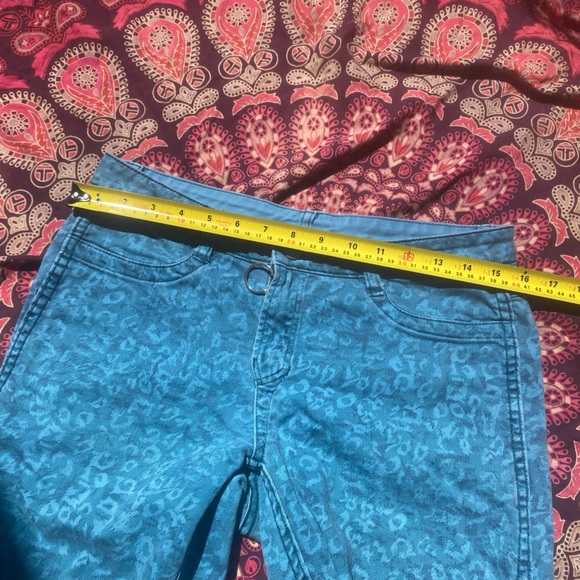 Calvin Klein Reversible Jeans Floral Leopard Print CK Straight Leg Pattern Denim - Picture 12 of 13